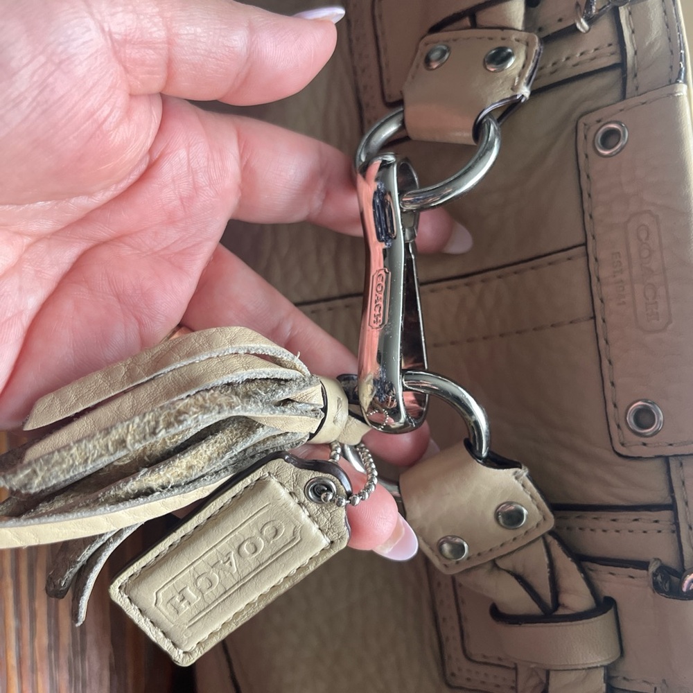 Coach Beige Leather Satchel with Braided Detail - Picture 4 of 7